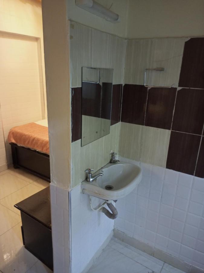 Beach View Hotel - Кисуму Екстериор снимка