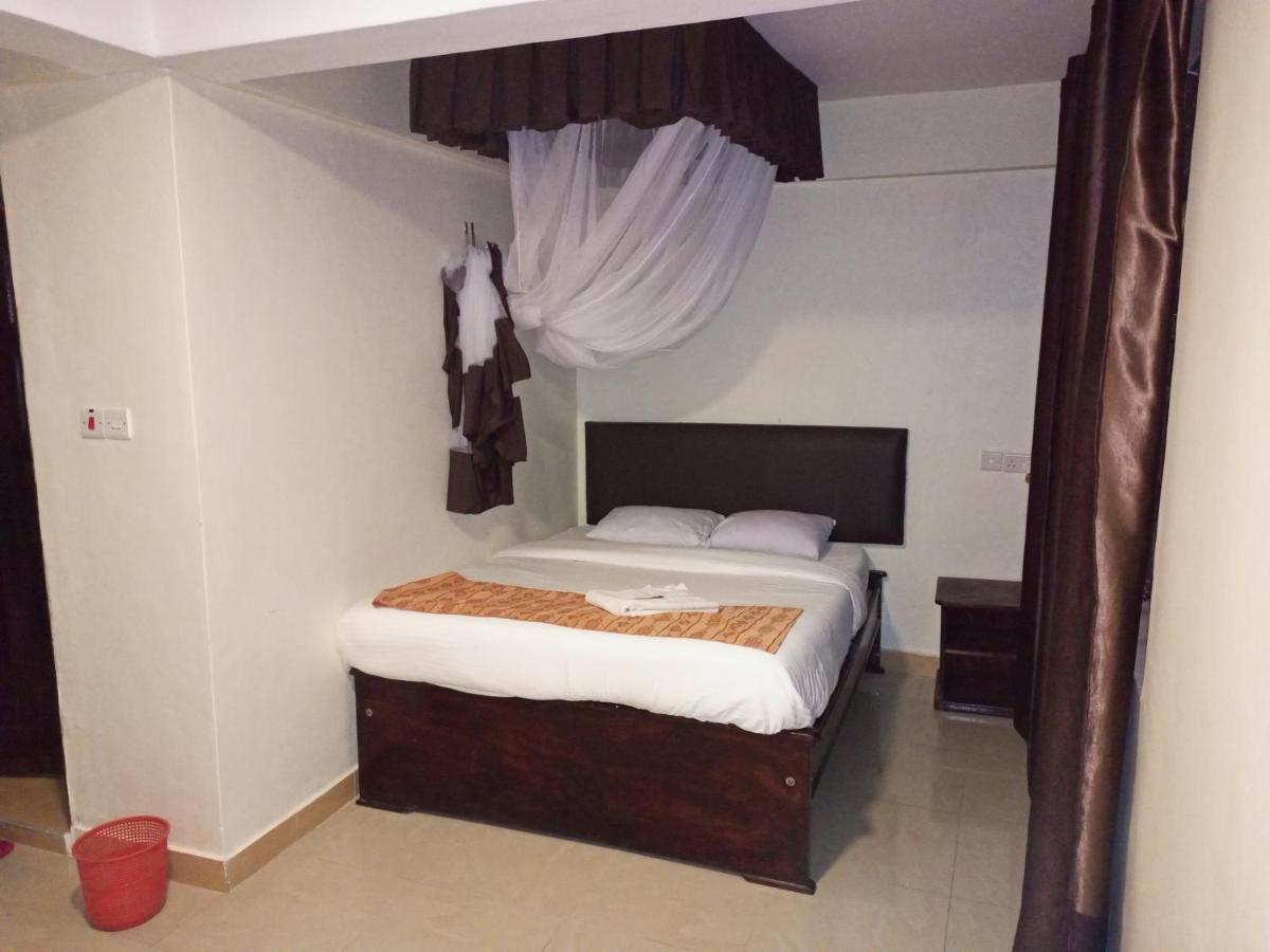Beach View Hotel - Кисуму Екстериор снимка